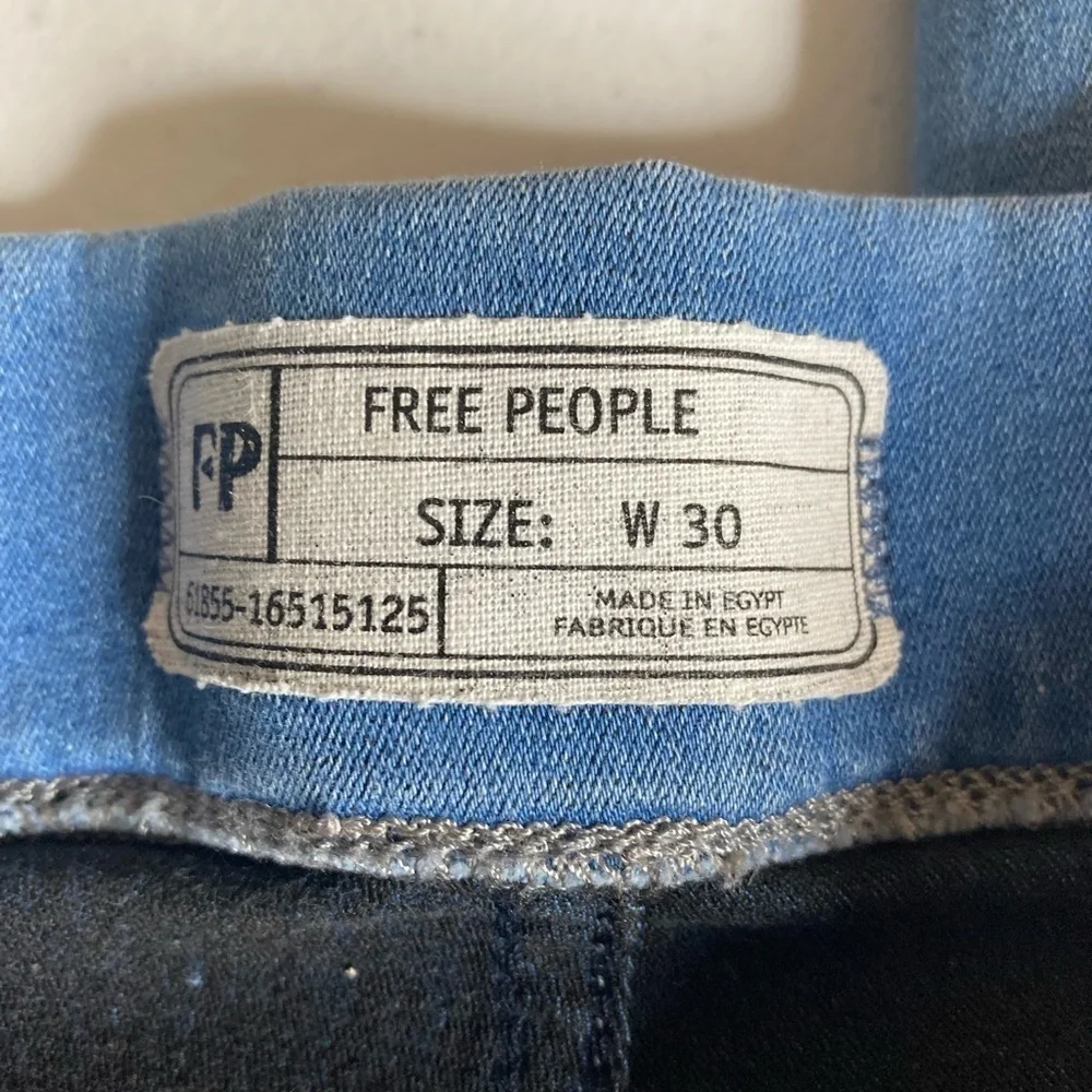 Free People Blue Pull Up Style Jeans Sz 30